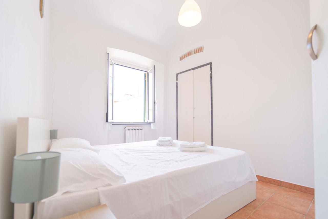 096 - Casa Al Borgo Cavi Di Lavagna, 150 Metri Dal Mare Apartment Exterior photo